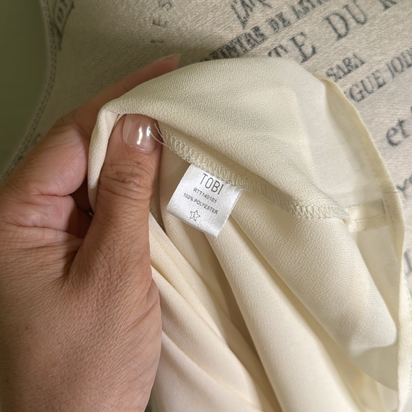 Tobi Chiffon Off White Racerback Tank Top - Picture 7 of 7